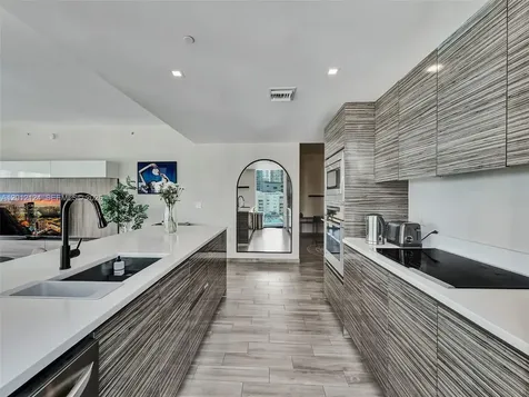 460 NE 28th Street Miami FL 33137