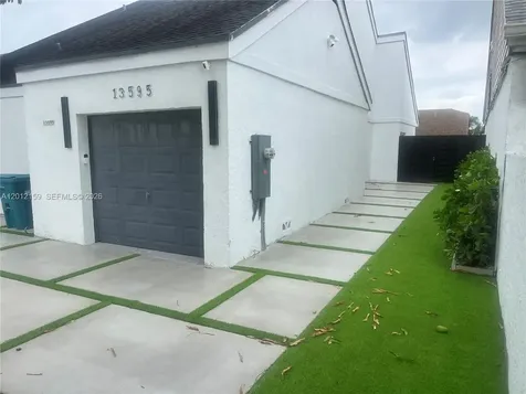 13595 SW 99th Street Miami FL 33186
