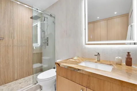 10275 Collins Avenue Bal Harbour FL 33154