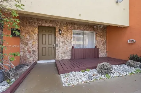 6656 SW 41st Street Davie FL 33314