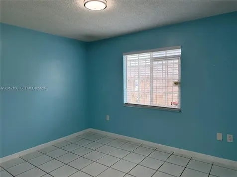 837 SE 8th Court Hialeah FL 33010