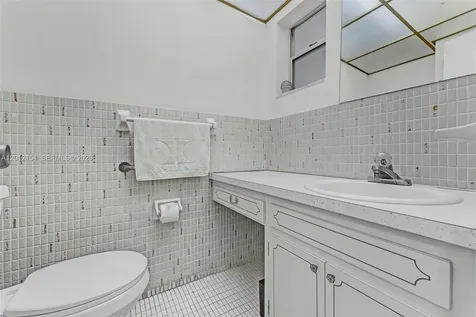 330 SE 2nd Street Hallandale Beach FL 33009