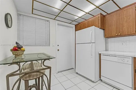 330 SE 2nd Street Hallandale Beach FL 33009