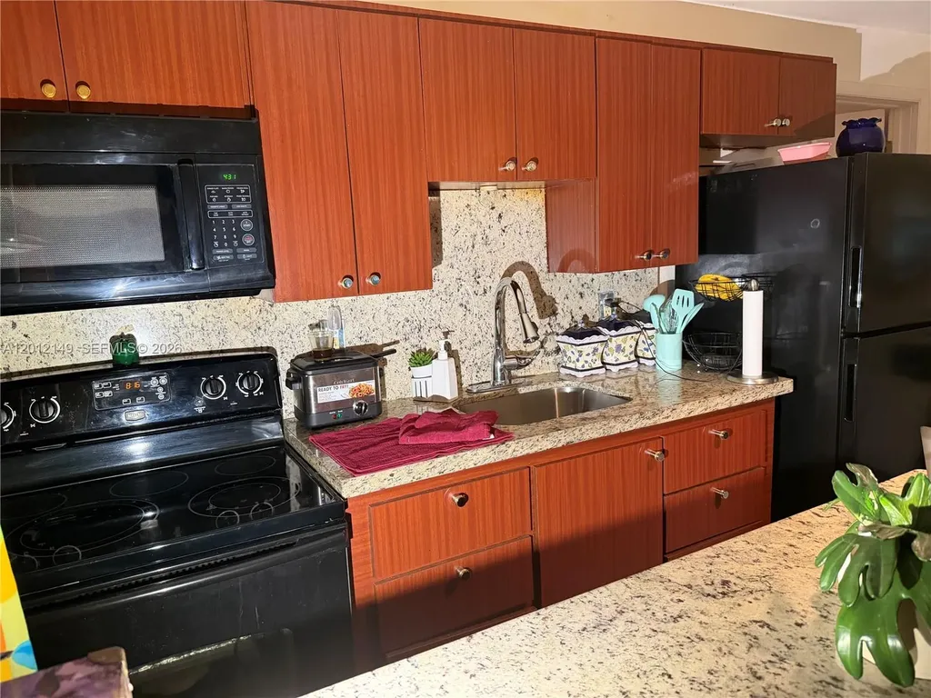 2305 NE 135th Terrace North Miami Beach FL 33181