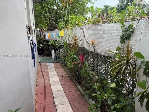 2305 NE 135th Terrace North Miami Beach FL 33181