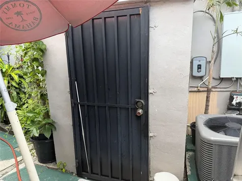 2305 NE 135th Terrace North Miami Beach FL 33181