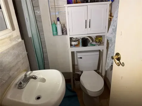 2305 NE 135th Terrace North Miami Beach FL 33181