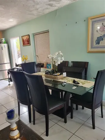 1886 NW 51st Street Miami FL 33142
