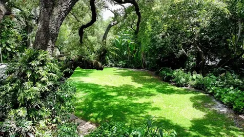 530 Melaleuca Lane Miami FL 33137