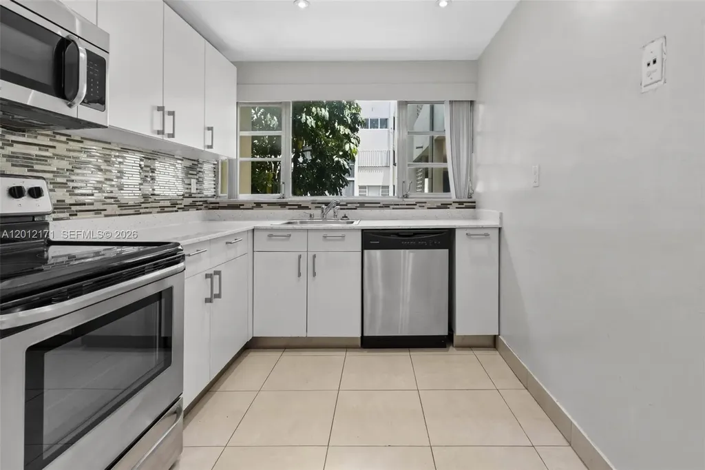 950 NE 199th Street Miami FL 33179