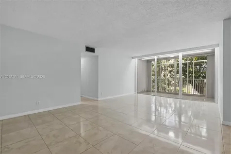 950 NE 199th Street Miami FL 33179