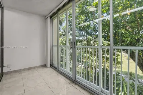 950 NE 199th Street Miami FL 33179