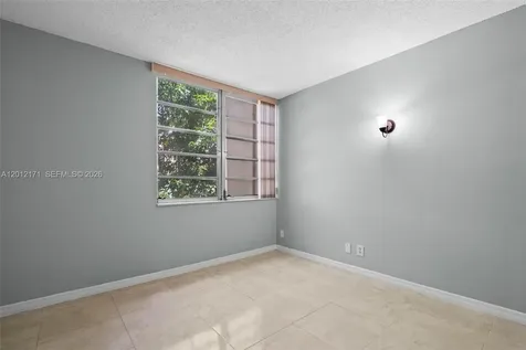 950 NE 199th Street Miami FL 33179