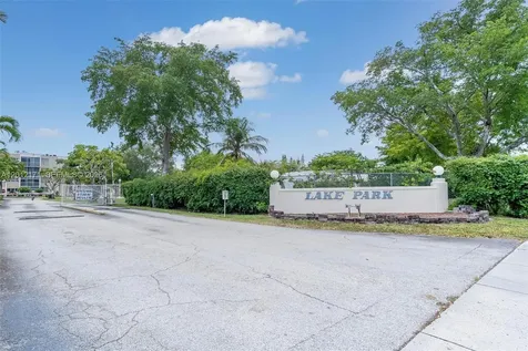 950 NE 199th Street Miami FL 33179