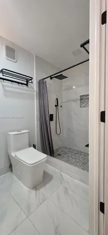 6995 NW 173rd Drive Hialeah FL 33015