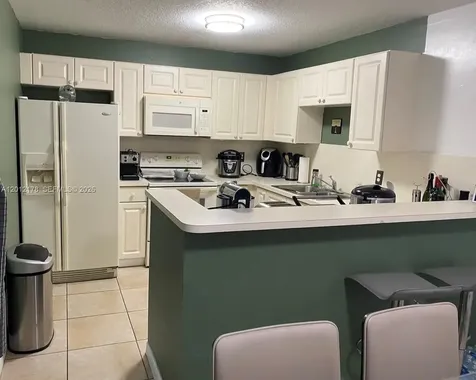 6995 NW 173rd Drive Hialeah FL 33015