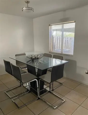 6995 NW 173rd Drive Hialeah FL 33015