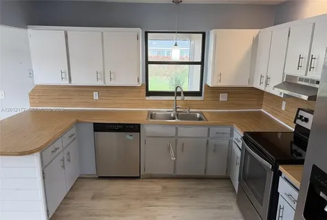 440 SE Skipper Lane Port St. Lucie FL 34983