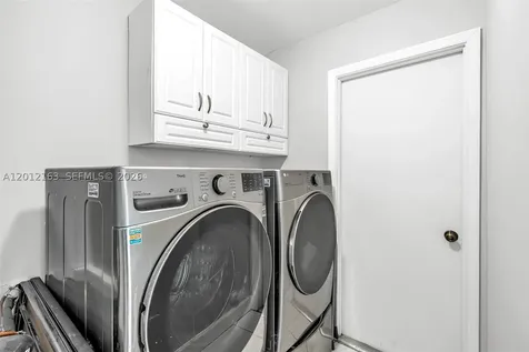 1910 NW 180th Way Pembroke Pines FL 33029