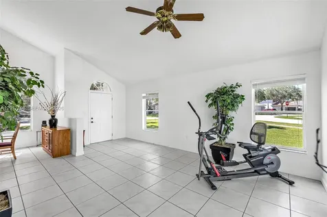 1910 NW 180th Way Pembroke Pines FL 33029