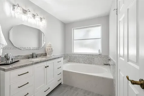 1910 NW 180th Way Pembroke Pines FL 33029