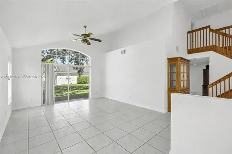 1910 NW 180th Way Pembroke Pines FL 33029