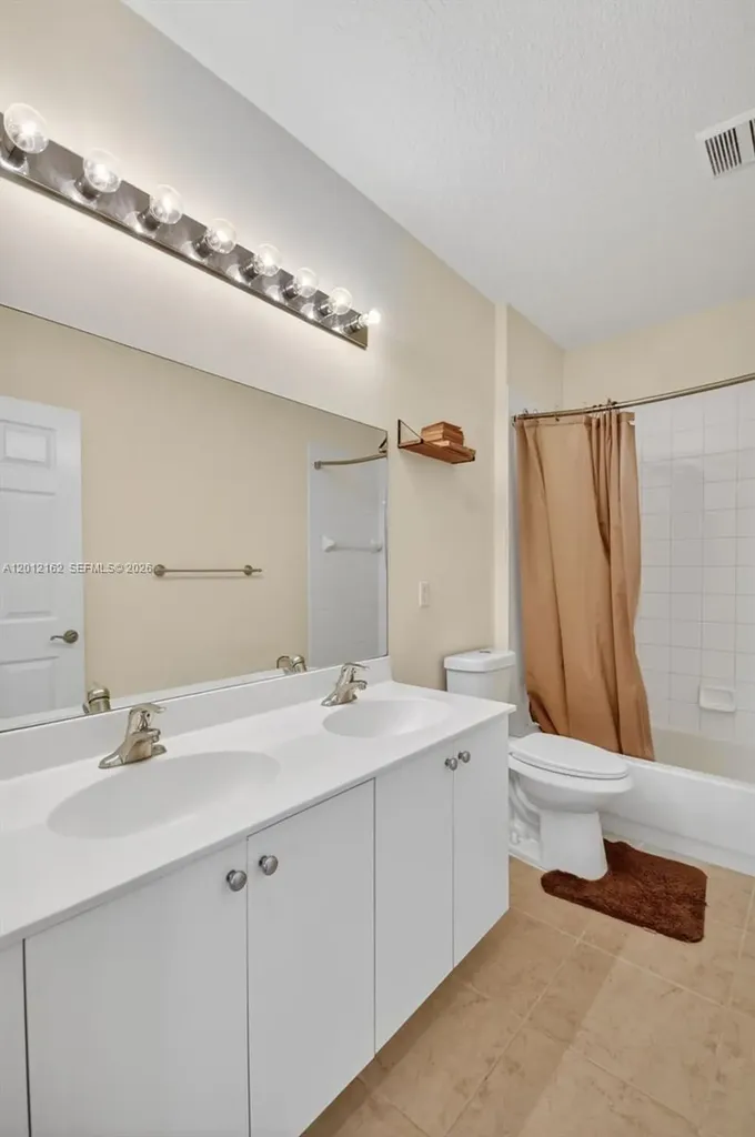 7055 Via Leonardo Lake Worth FL 33467