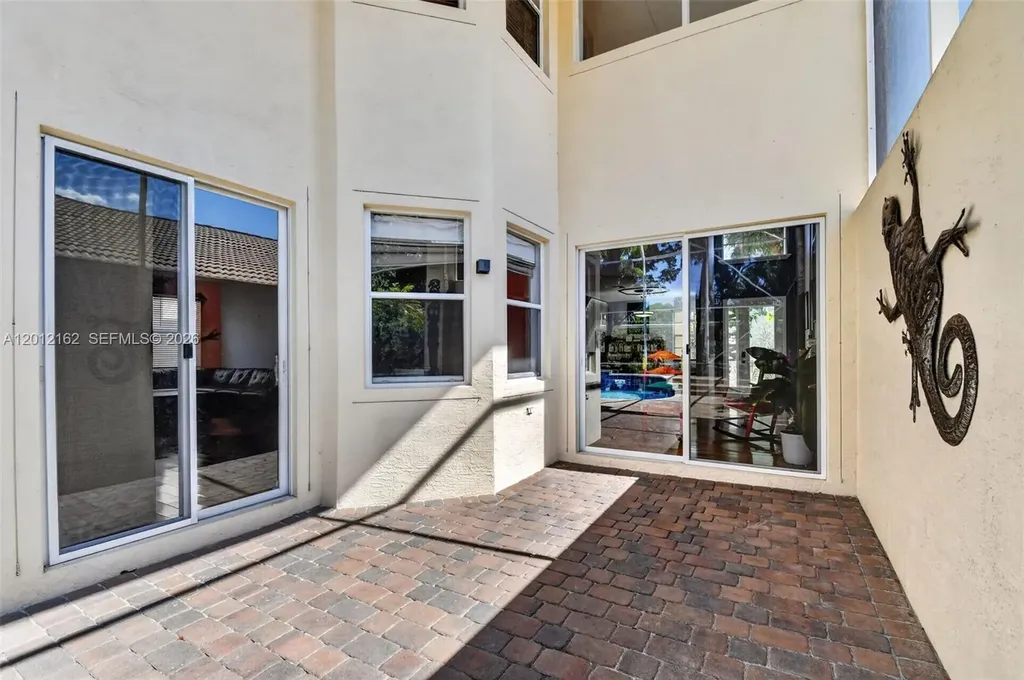 7055 Via Leonardo Lake Worth FL 33467