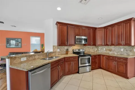 7055 Via Leonardo Lake Worth FL 33467
