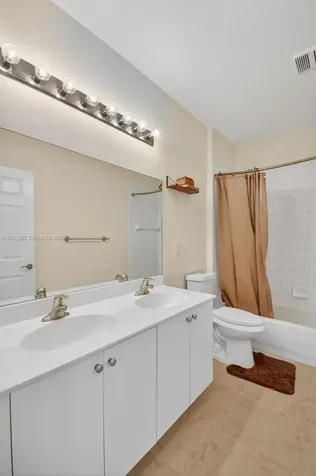 7055 Via Leonardo Lake Worth FL 33467