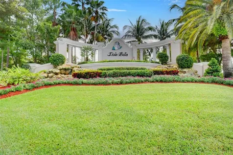 7055 Via Leonardo Lake Worth FL 33467