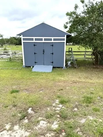 2416 Vance Avenue Lorida FL 33857