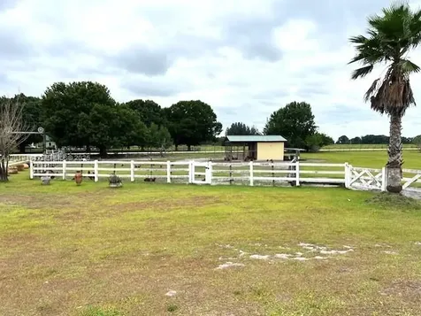 2416 Vance Avenue Lorida FL 33857