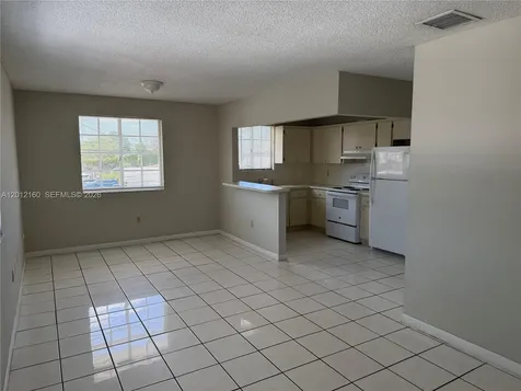 837 SE 8th Court Hialeah FL 33010