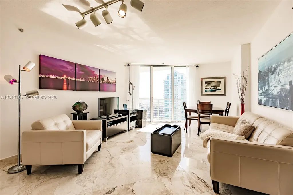 325 S Biscayne Boulevard Miami FL 33131