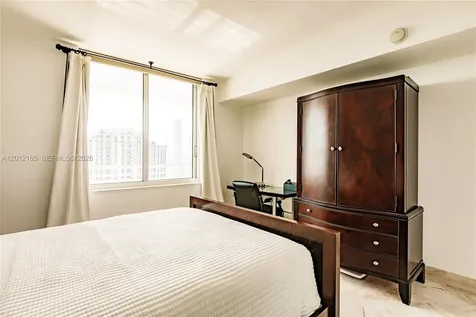 325 S Biscayne Boulevard Miami FL 33131