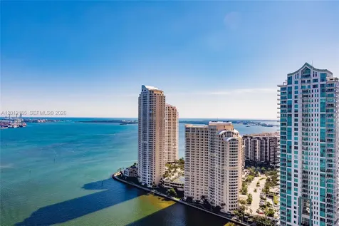 325 S Biscayne Boulevard Miami FL 33131
