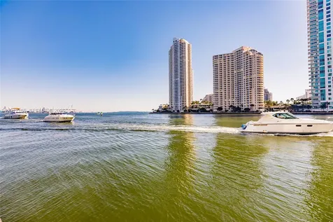 325 S Biscayne Boulevard Miami FL 33131