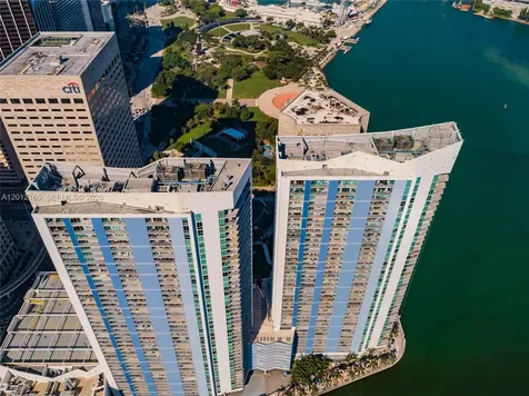 325 S Biscayne Boulevard Miami FL 33131