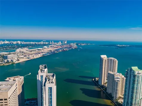 325 S Biscayne Boulevard Miami FL 33131