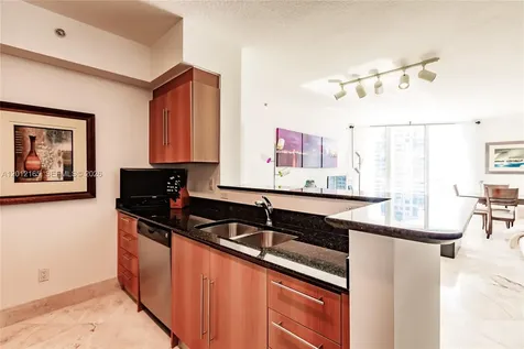 325 S Biscayne Boulevard Miami FL 33131