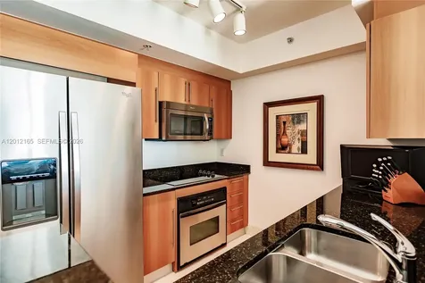 325 S Biscayne Boulevard Miami FL 33131