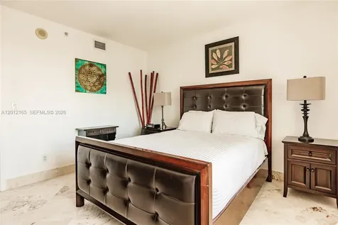 325 S Biscayne Boulevard Miami FL 33131