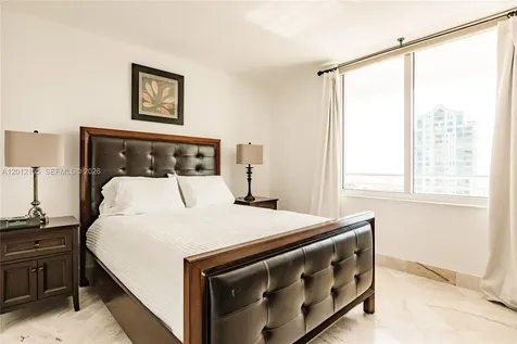 325 S Biscayne Boulevard Miami FL 33131