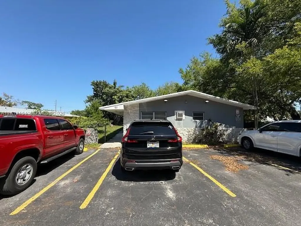151 NW 164th Street Miami FL 33169