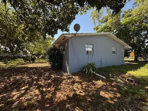 151 NW 164th Street Miami FL 33169