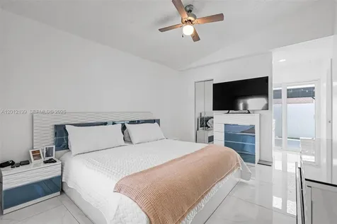 8210 SW 3 Court North Lauderdale FL 33068