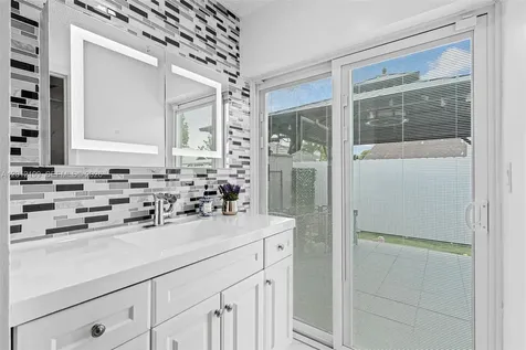 8210 SW 3 Court North Lauderdale FL 33068