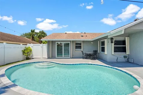 8210 SW 3 Court North Lauderdale FL 33068