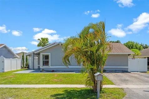 8210 SW 3 Court North Lauderdale FL 33068